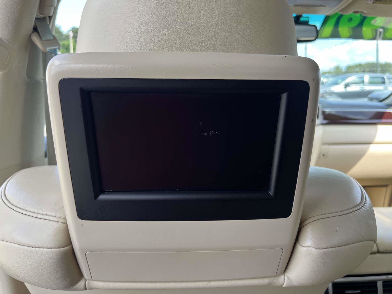 Used 2015 Lexus LX 570 4WD image 10