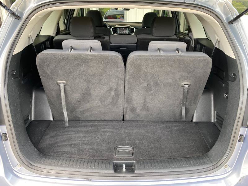 Used 2019 Kia Sorento L FWD image 10