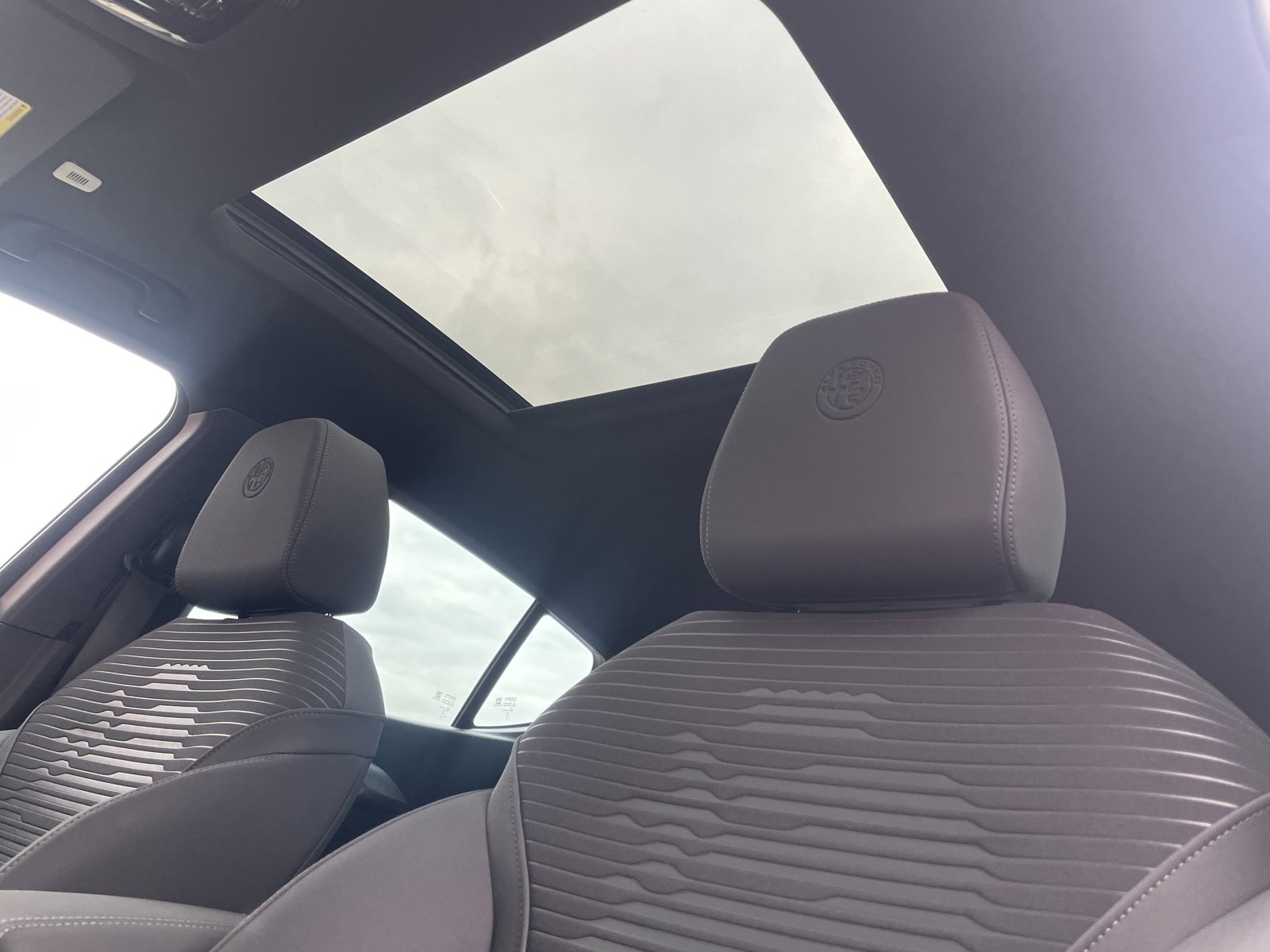 New 2025 Alfa Romeo Tonale AWD/4WD image 15