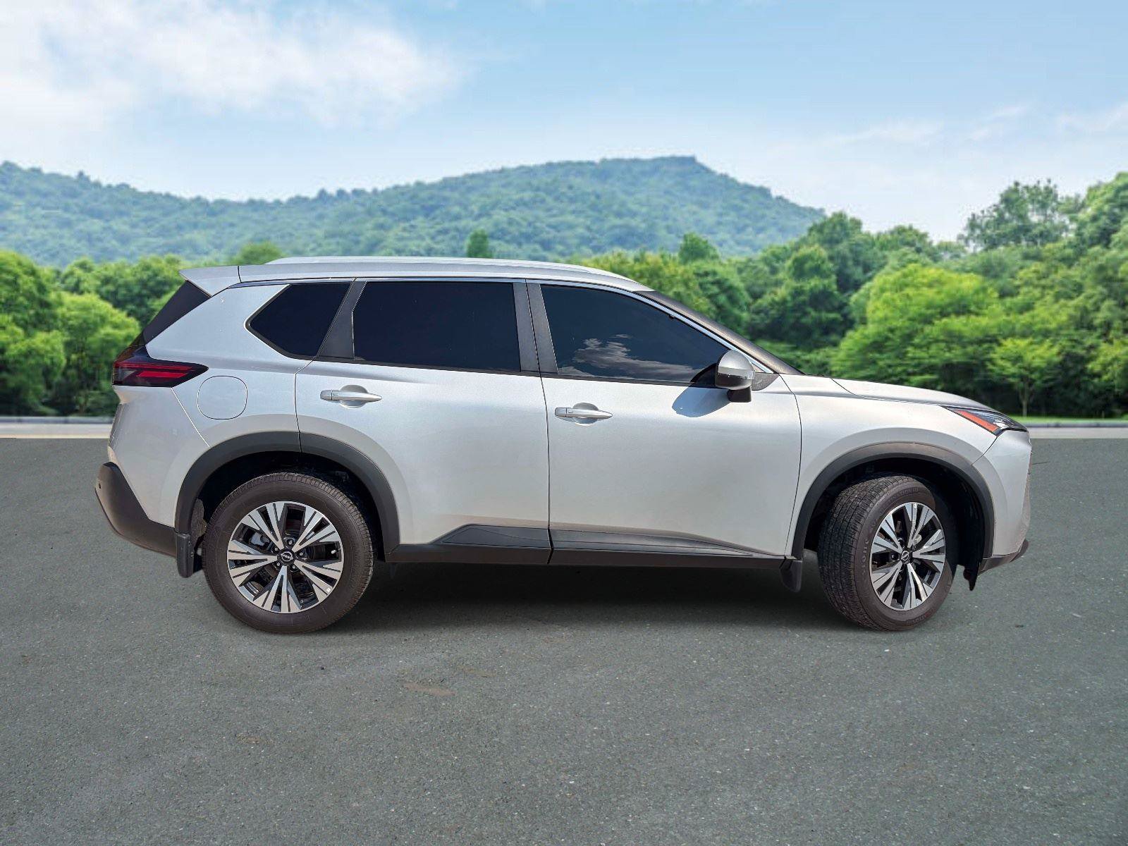 Used 2022 Nissan Rogue SV w/ SV Premium Package AWD/4WD image 22