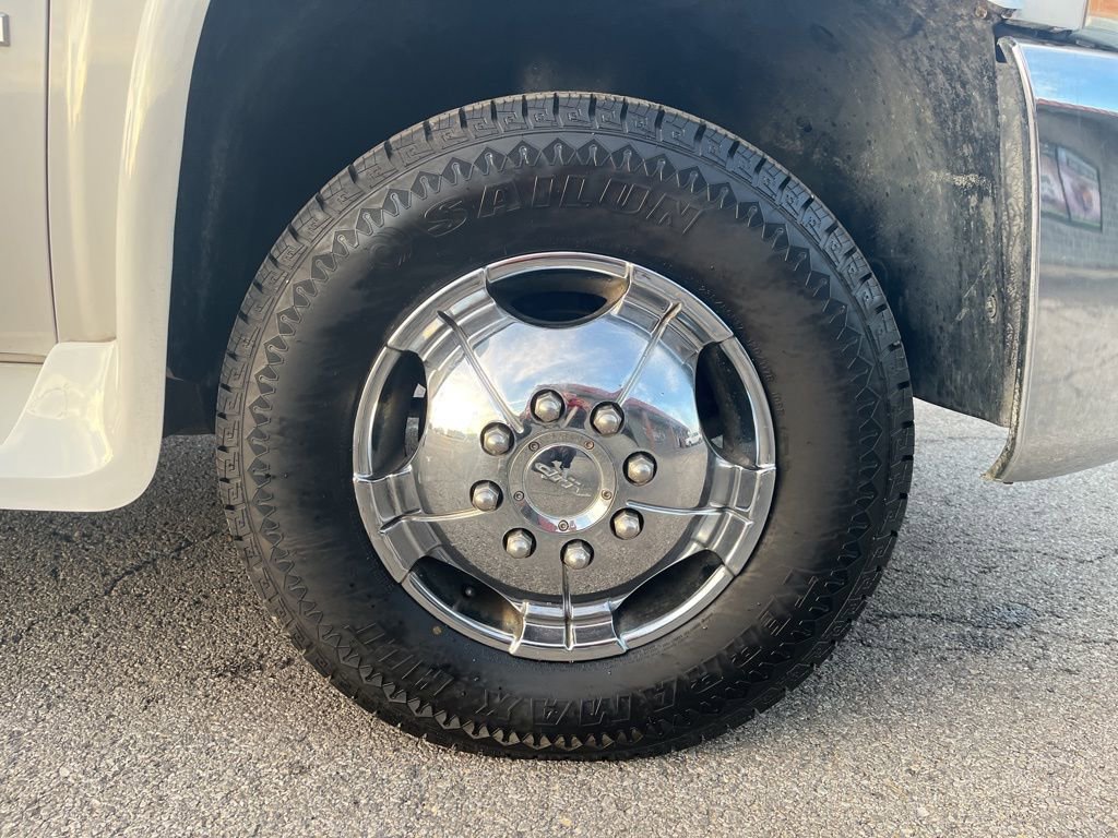 Used 2008 Chevrolet Silverado 3500 LTZ w/ EZ-Lift Tailgate Package image 17