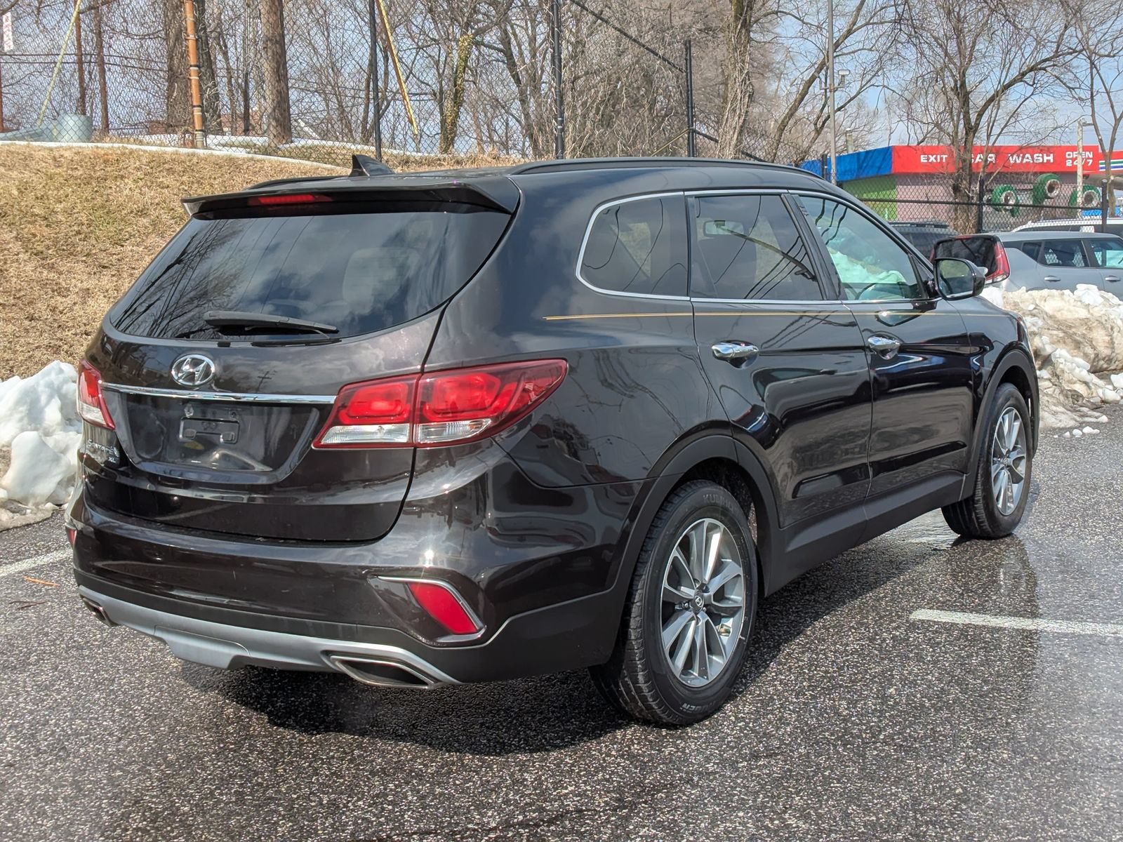Used 2019 Hyundai Santa Fe XL SE FWD image 6