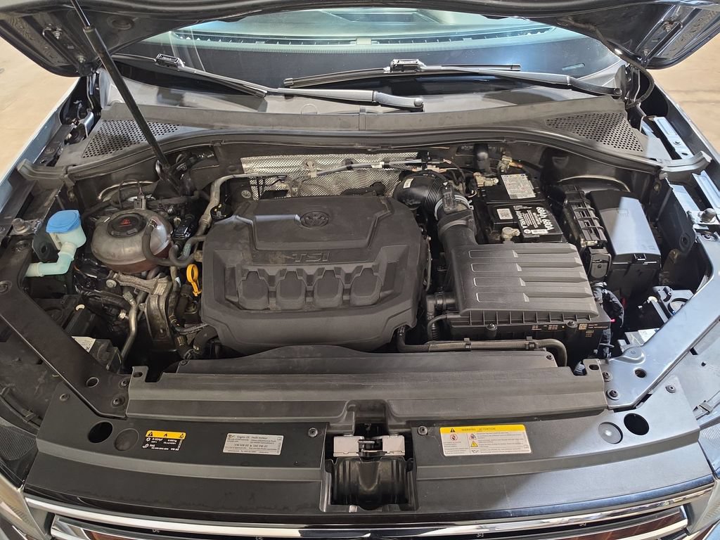 Used 2022 Volkswagen Tiguan SE FWD image 18