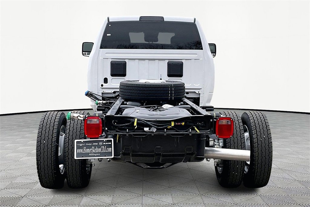 New 2026 RAM 5500 Tradesman w/ Chrome Appearance Group image 4