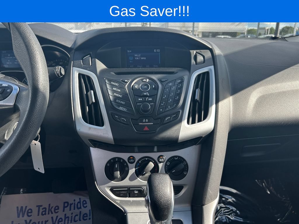 Used 2014 Ford Focus SE w/ SE Winter Package FWD image 15