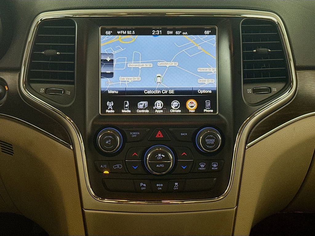 Used 2015 Jeep Grand Cherokee Limited image 13