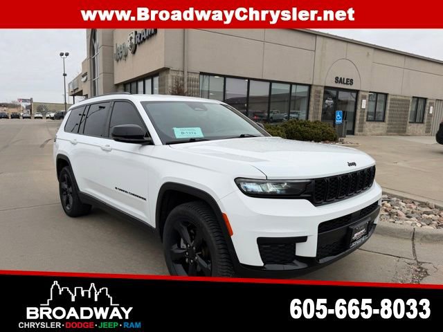 Used 2021 Jeep Grand Cherokee L Altitude image 1