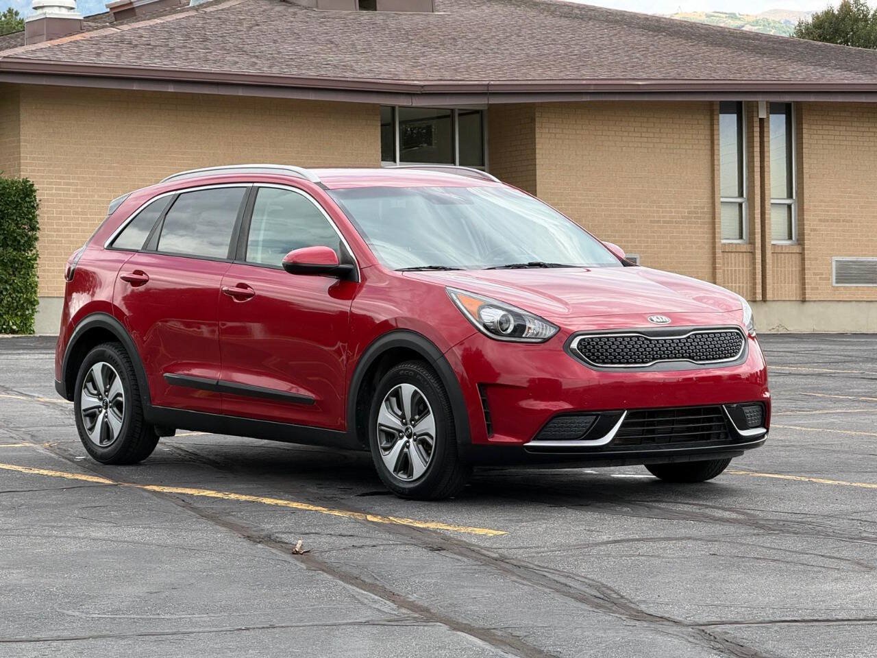 Used 2019 Kia Niro LX FWD image 7