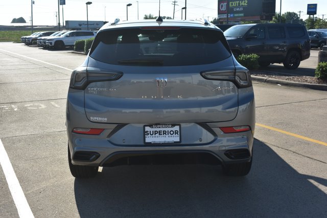 Used 2024 Buick Encore GX Avenir w/ Avenir Technology Package AWD/4WD image 6