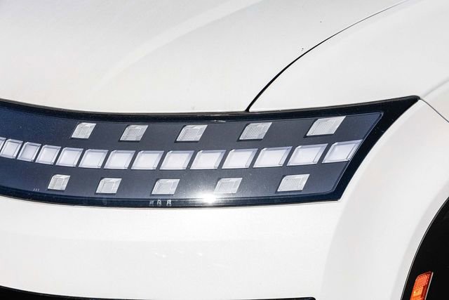 New 2026 Hyundai Ioniq 9 SE image 8