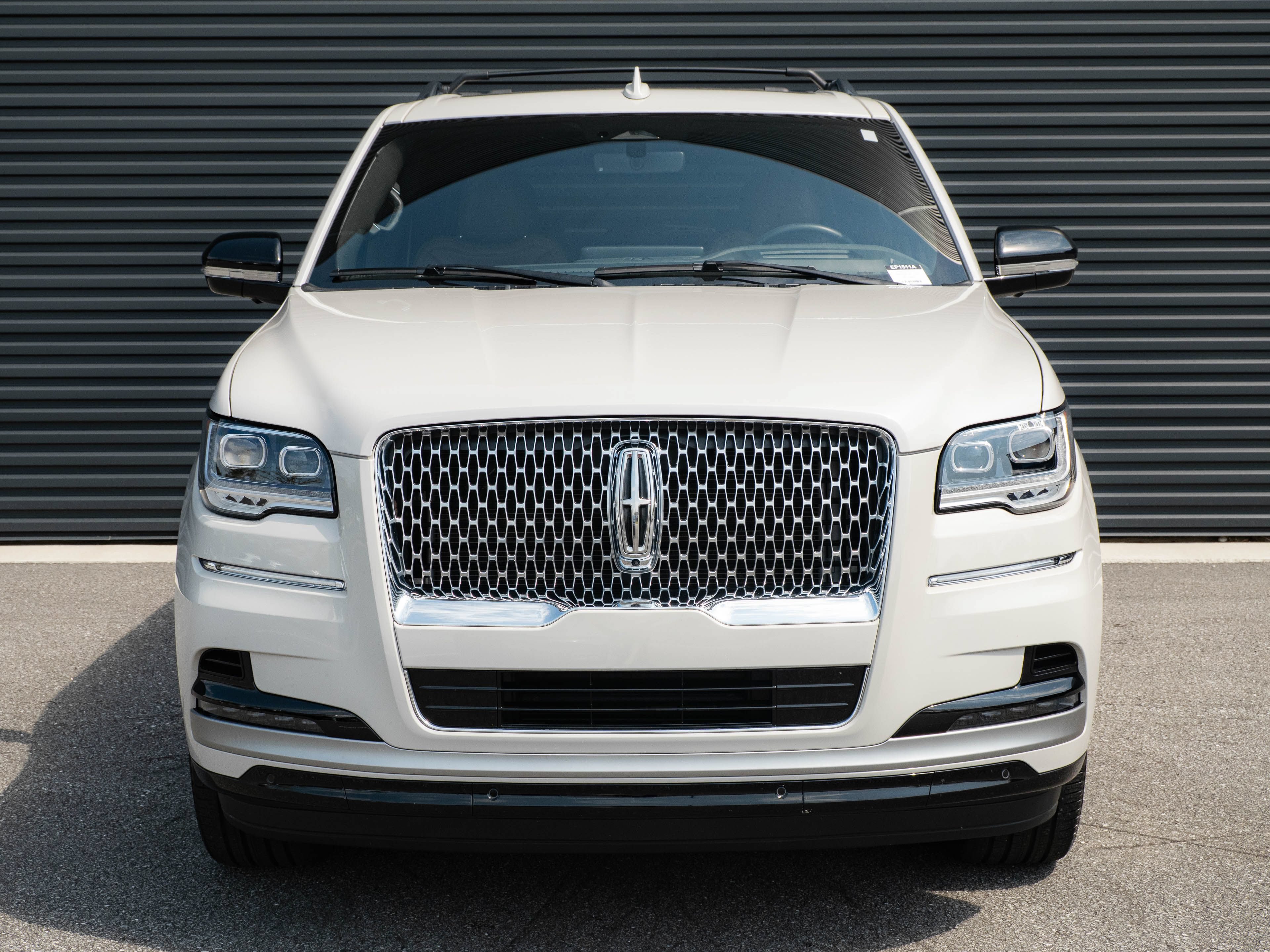 Used 2024 Lincoln Navigator Reserve AWD/4WD image 36