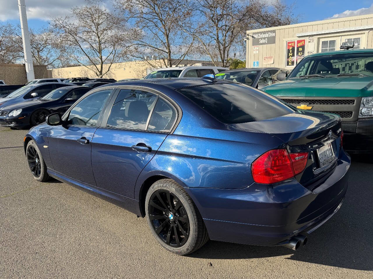 Used 2011 BMW 328i 328i 4dr Sedan SULEV RWD image 9