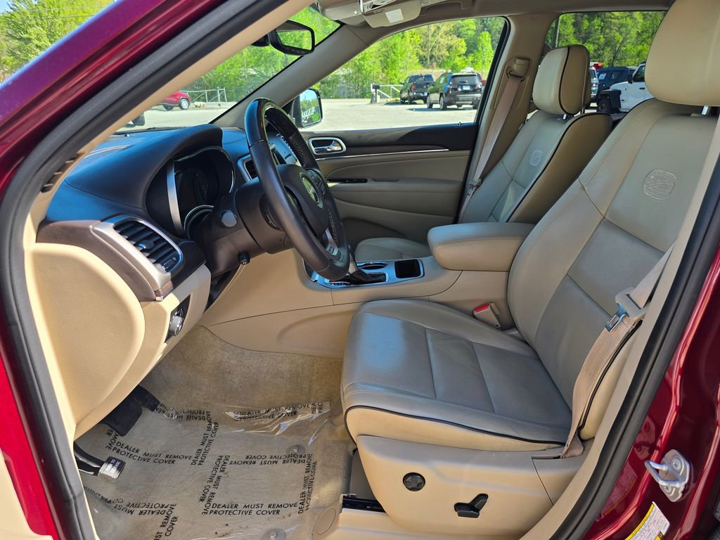 Used 2018 Jeep Grand Cherokee Overland image 4