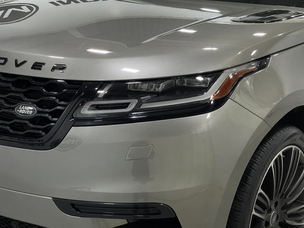 Used 2020 Land Rover Range Rover Velar R-Dynamic S image 35