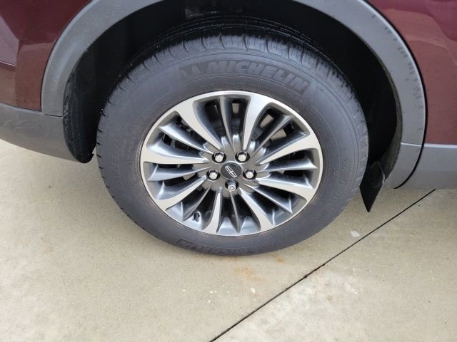 Used 2023 Lincoln Nautilus AWD w/ Premium Package image 16