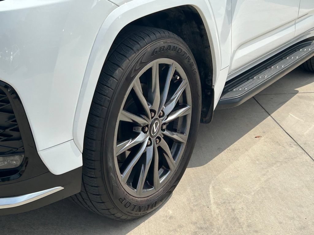 Used 2024 Lexus LX 600 F Sport AWD/4WD image 9