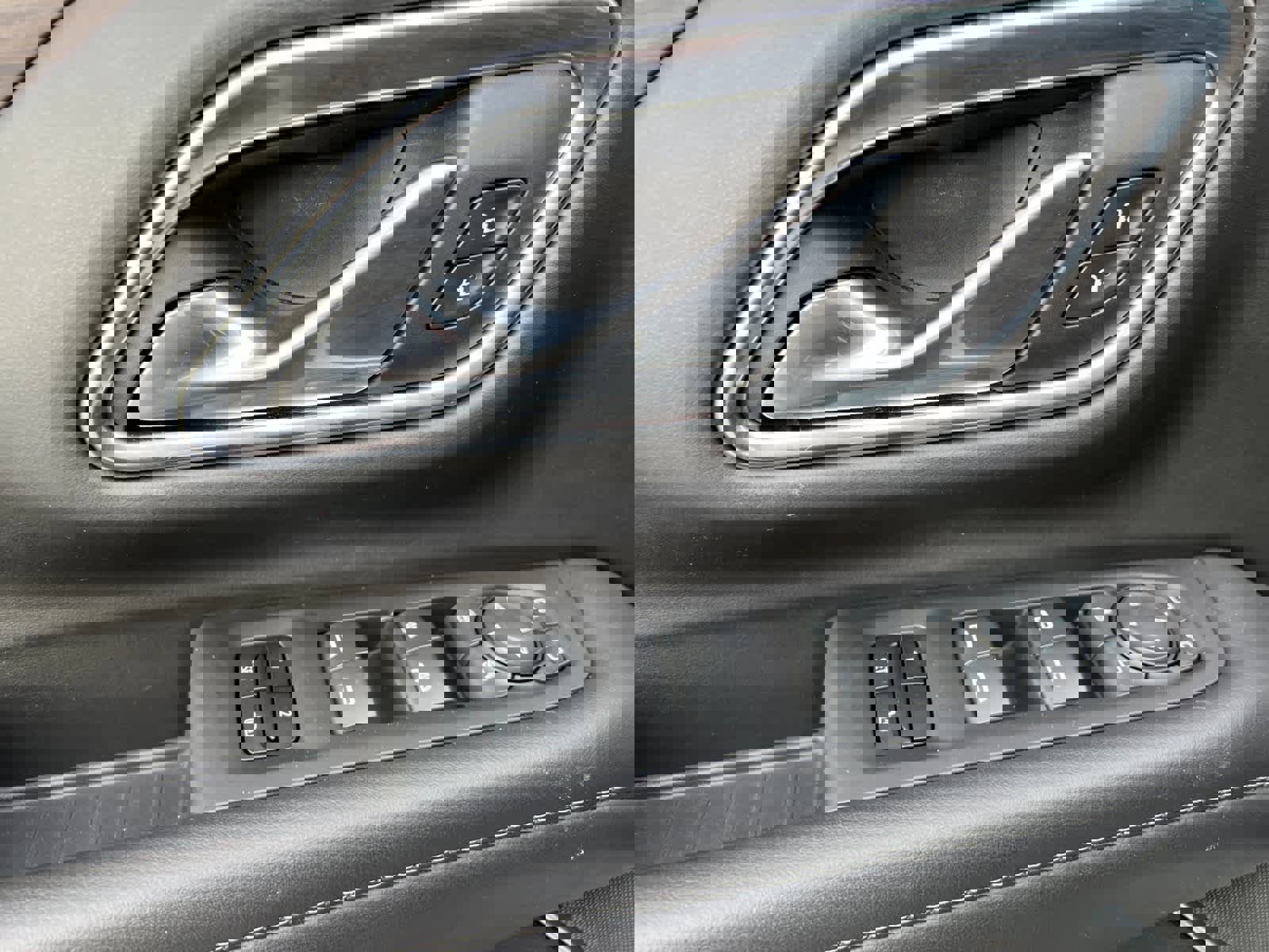 Used 2021 Chevrolet Tahoe Z71 w/ Z71 Signature Package image 12