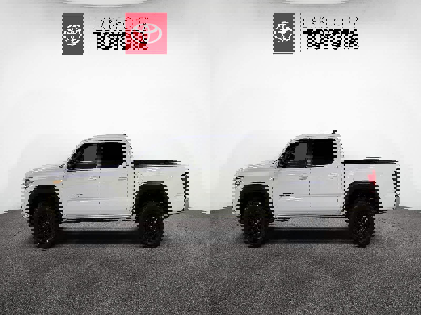 Used 2023 Toyota Tacoma SR5 image 3