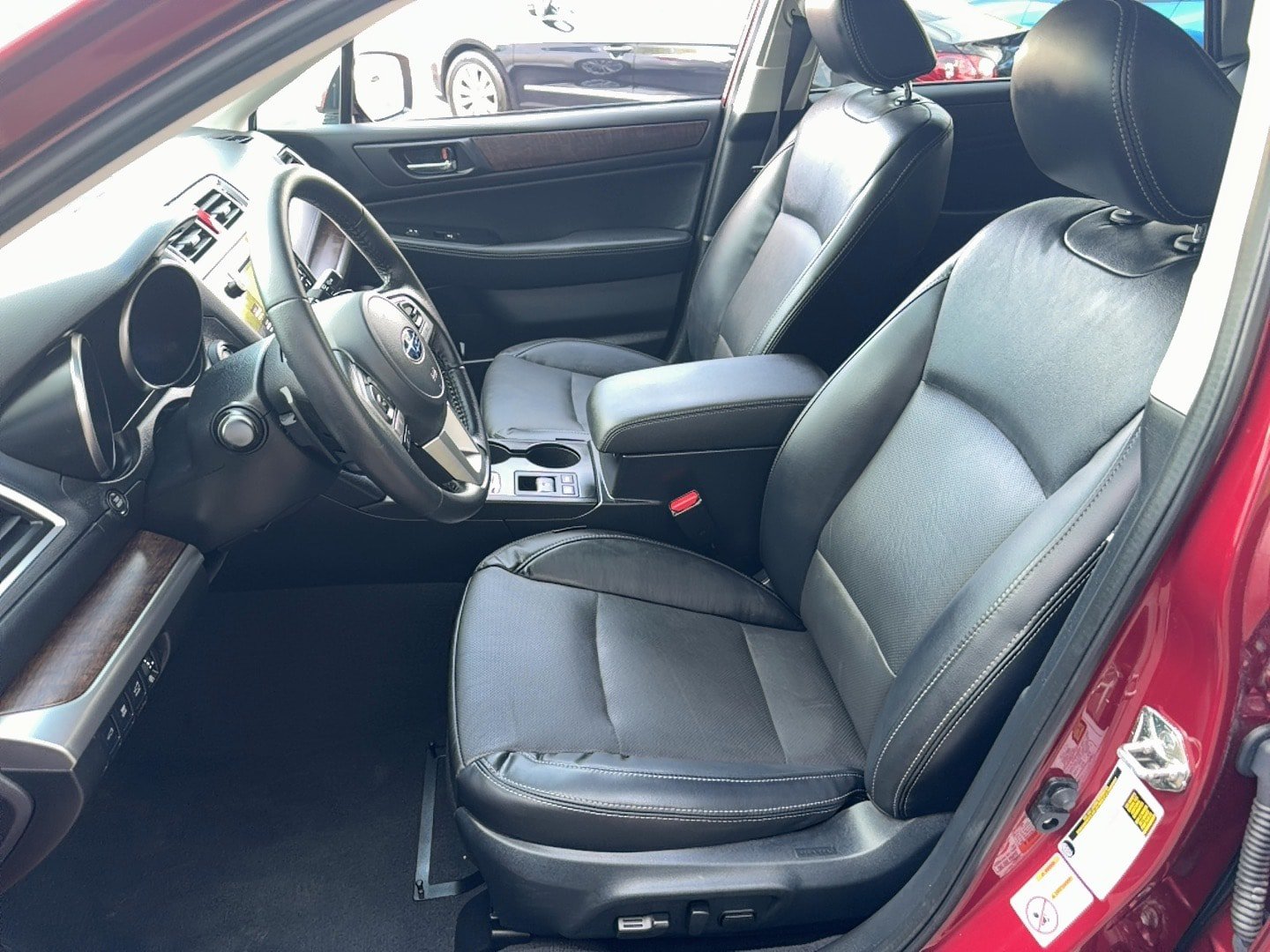 Used 2017 Subaru Outback 3.6R Limited AWD/4WD image 6