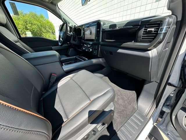 New 2026 Ford F250 Lariat w/ Black Appearance Package AWD/4WD image 25