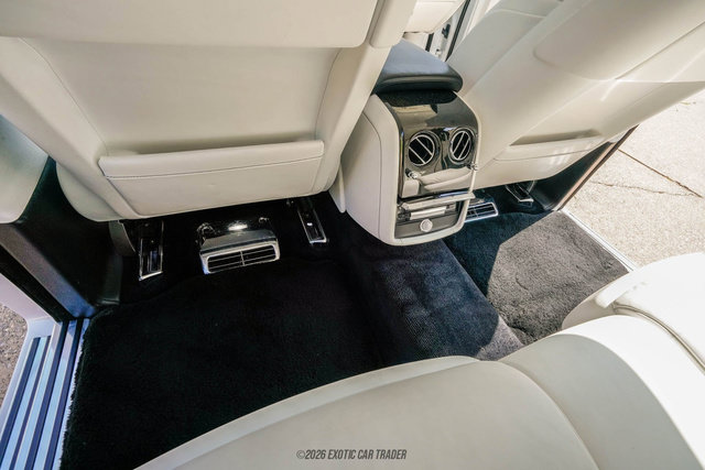 Used 2020 Rolls-Royce Phantom Sedan RWD image 27