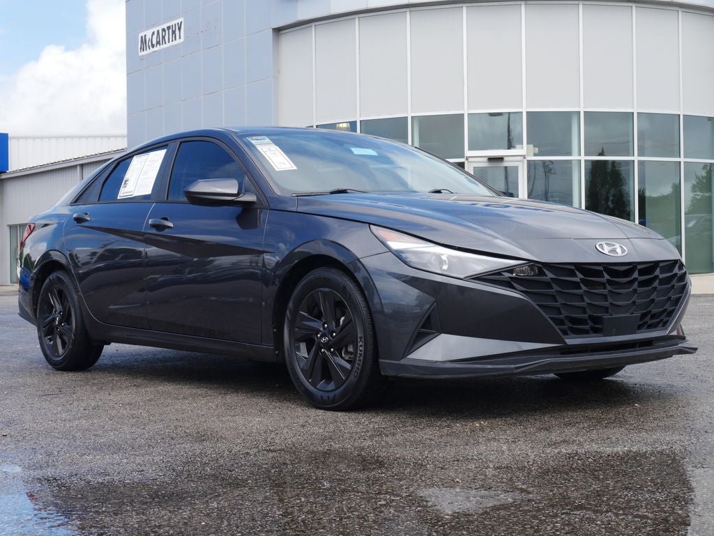 Used 2021 Hyundai Elantra SEL w/ Convenience Package FWD image 2