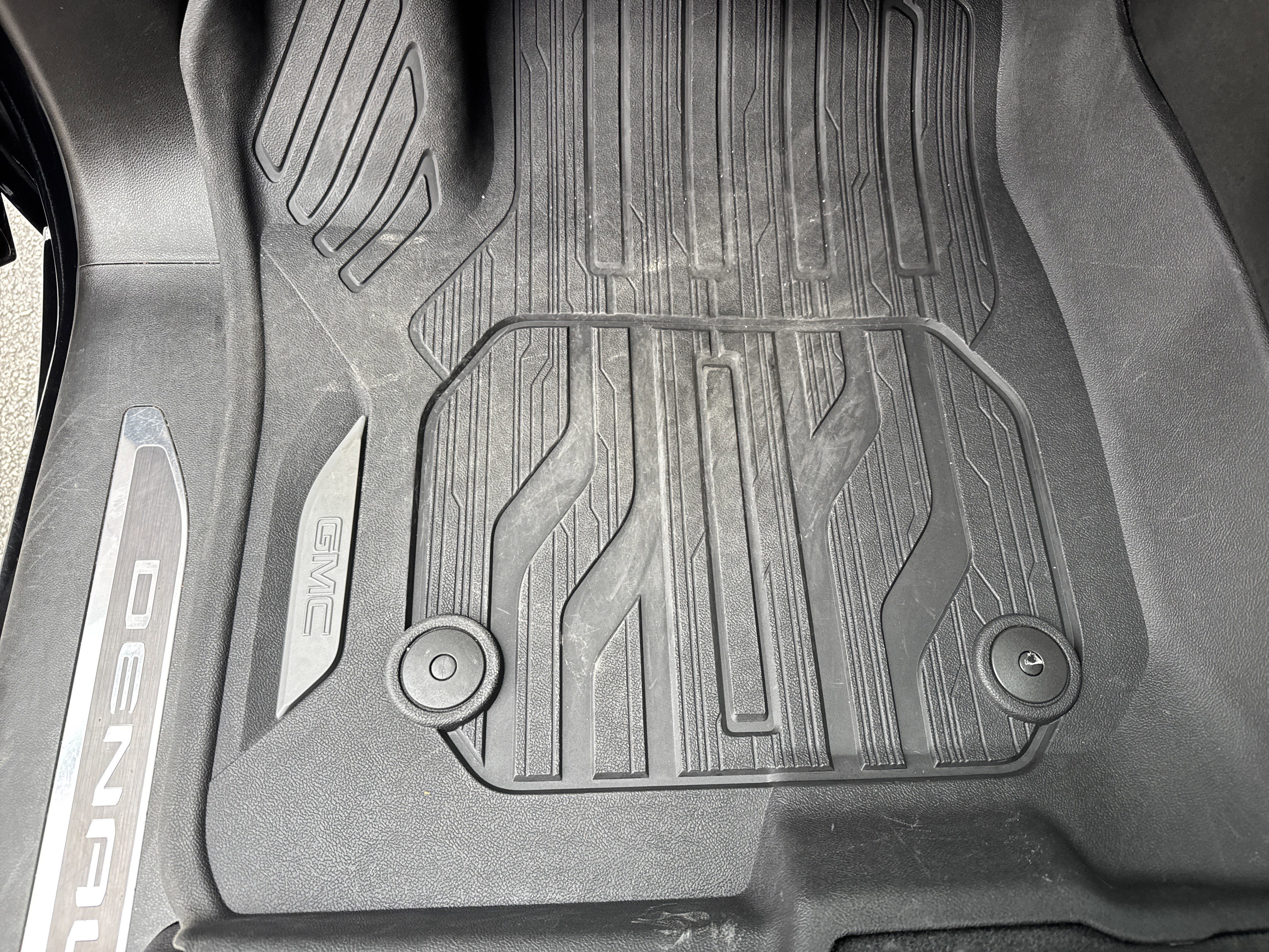 Used 2023 GMC Sierra 3500 Denali w/ Denali Ultimate Package image 17