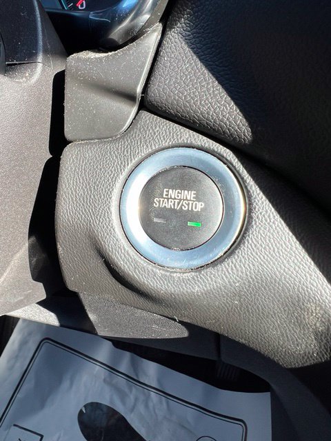 Used 2018 Chevrolet Equinox LT FWD image 11