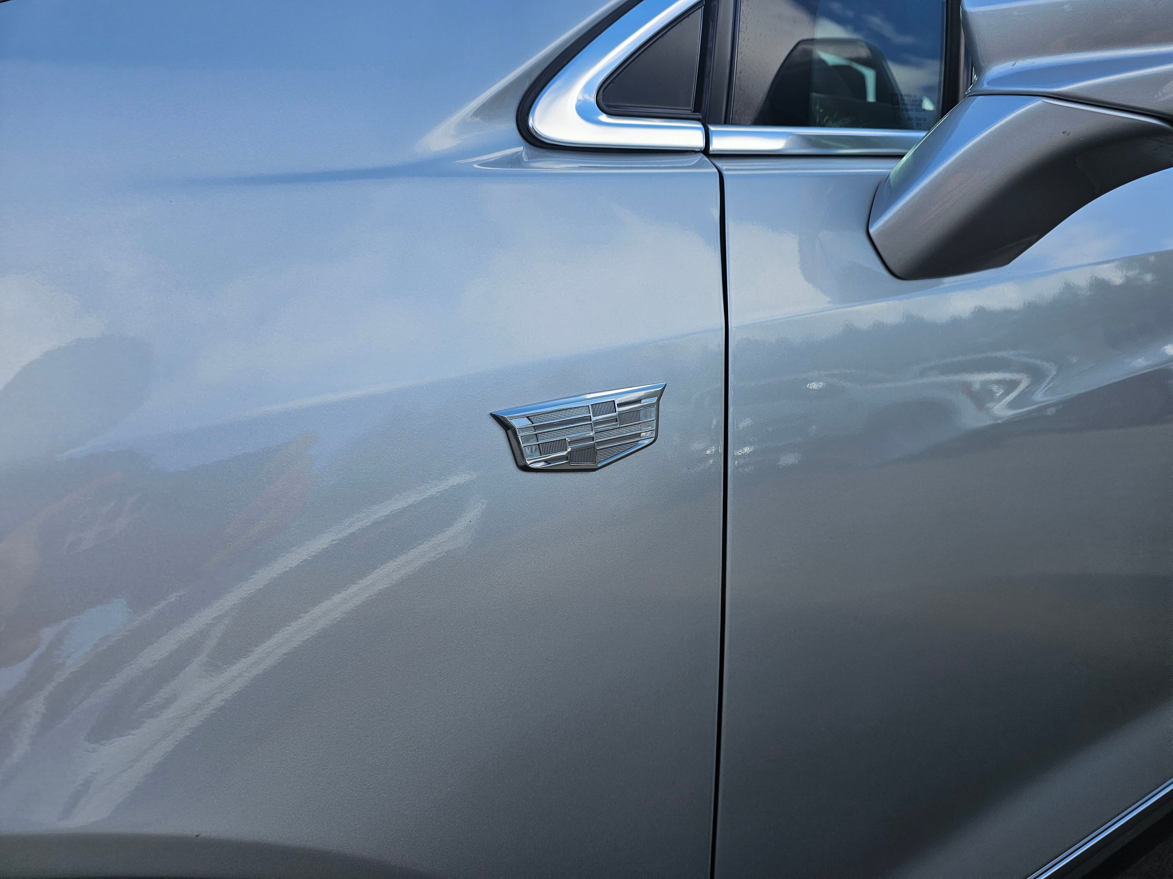 Used 2017 Cadillac XT5 Platinum w/ Driver Assist Package image 12