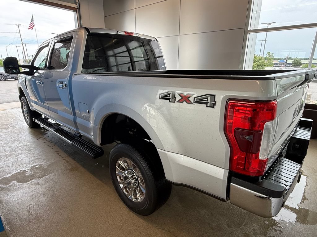 Used 2017 Ford F350 XLT AWD/4WD image 3