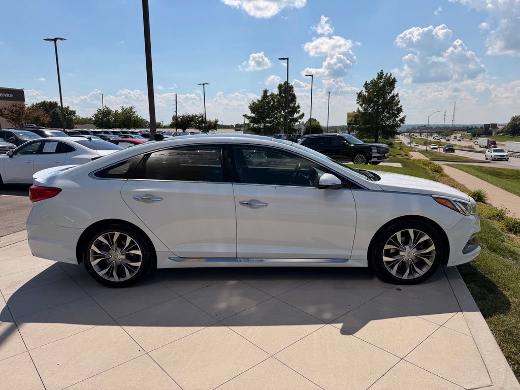 Used 2017 Hyundai Sonata Limited 2.0T FWD image 10