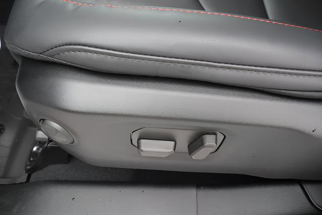 New 2026 Jeep Wrangler Unlimited Rubicon image 17