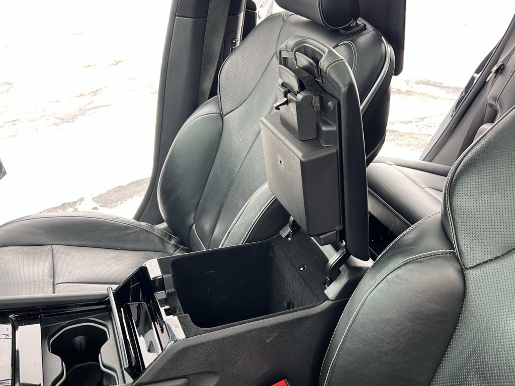 Used 2024 Jeep Grand Cherokee L Overland w/ Advanced Protech Group III image 20