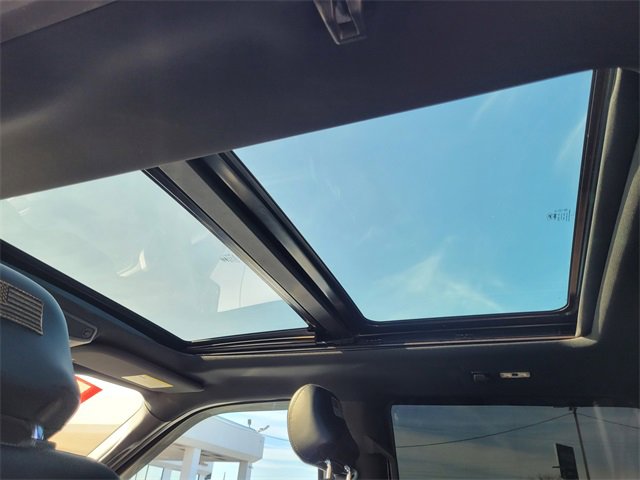 Used 2016 Ford F150 Lariat w/ Equipment Group 502A Luxury image 23