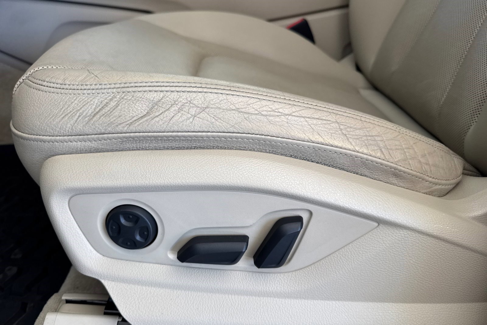 Used 2017 Audi Q7 3.0T Prestige image 14