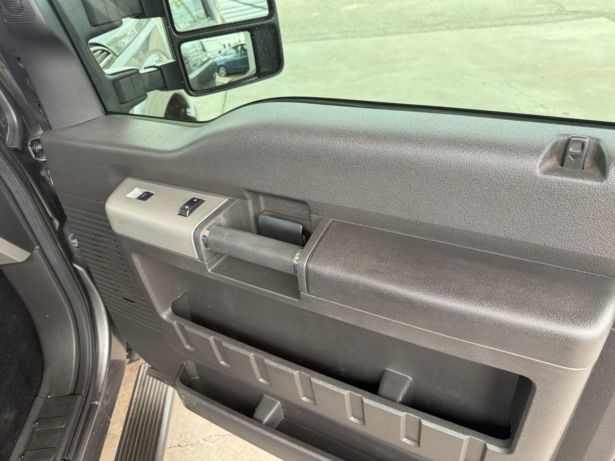 Used 2014 Ford F350 Lariat w/ Camper Package AWD/4WD image 21