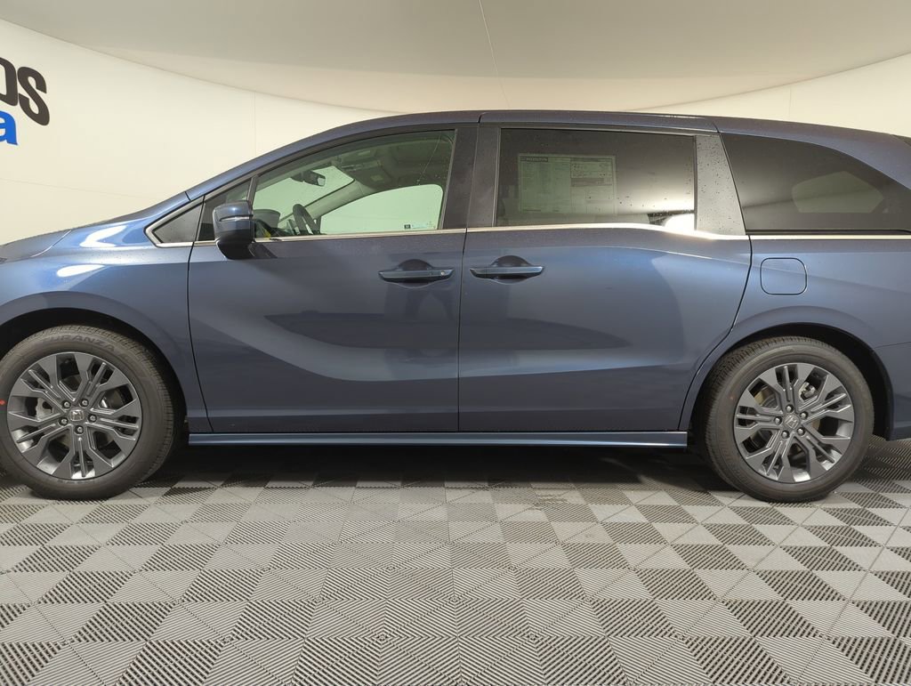 New 2026 Honda Odyssey Touring image 2