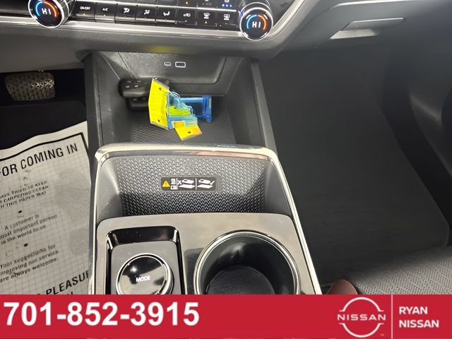 Used 2025 Chevrolet Equinox RS w/ Safety and Technology Package AWD/4WD image 27