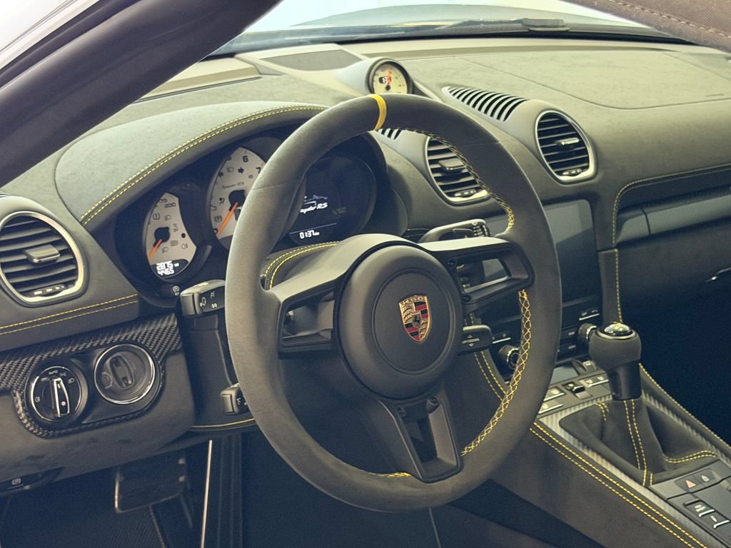 Certified 2025 Porsche 718 Boxster Spyder RS RWD image 19