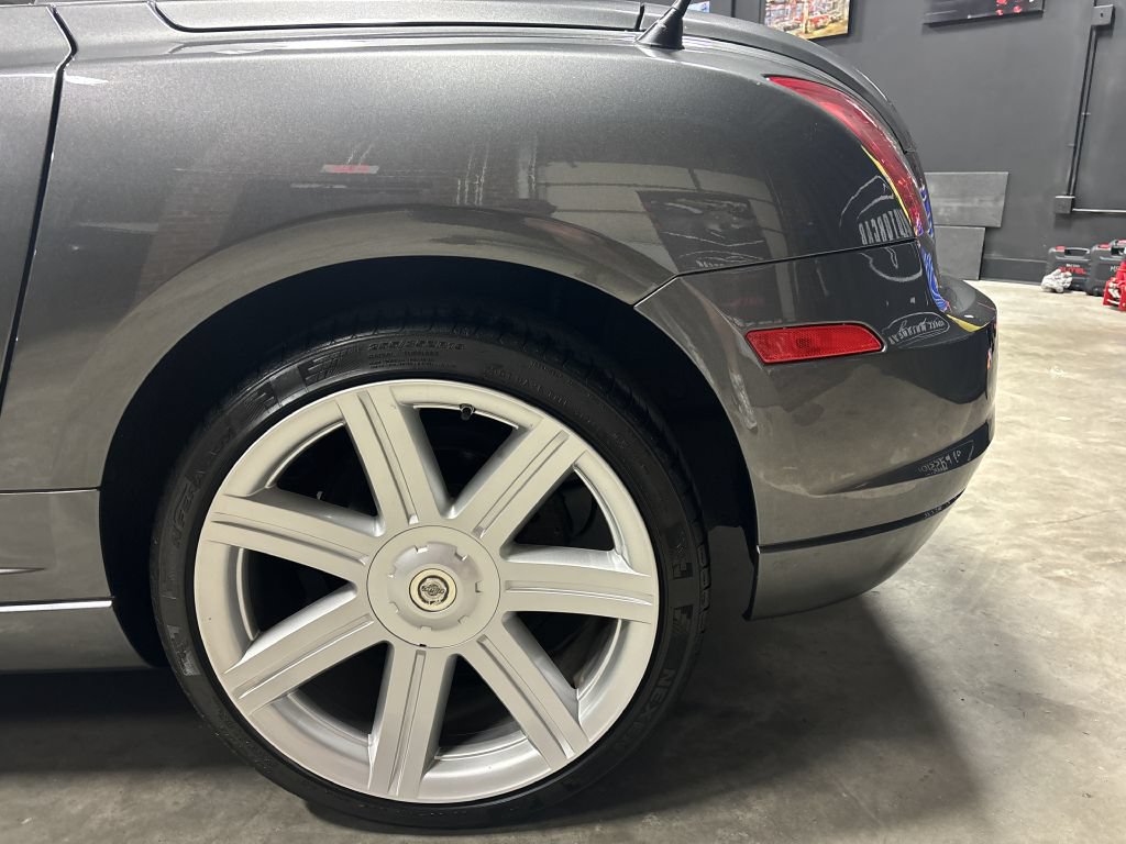 Used 2005 Chrysler Crossfire Limited RWD image 22