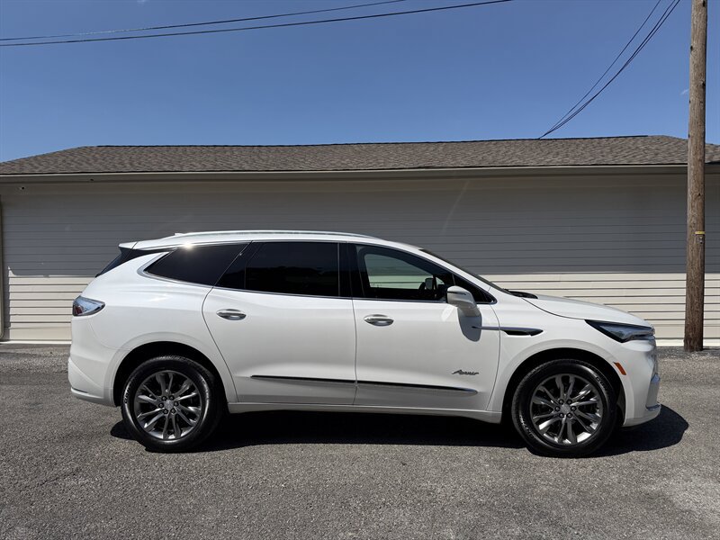 Used 2022 Buick Enclave Avenir w/ Avenir Technology Package