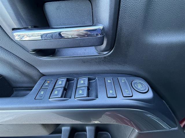 Used 2018 Chevrolet Silverado 1500 LT w/ All Star Edition image 13