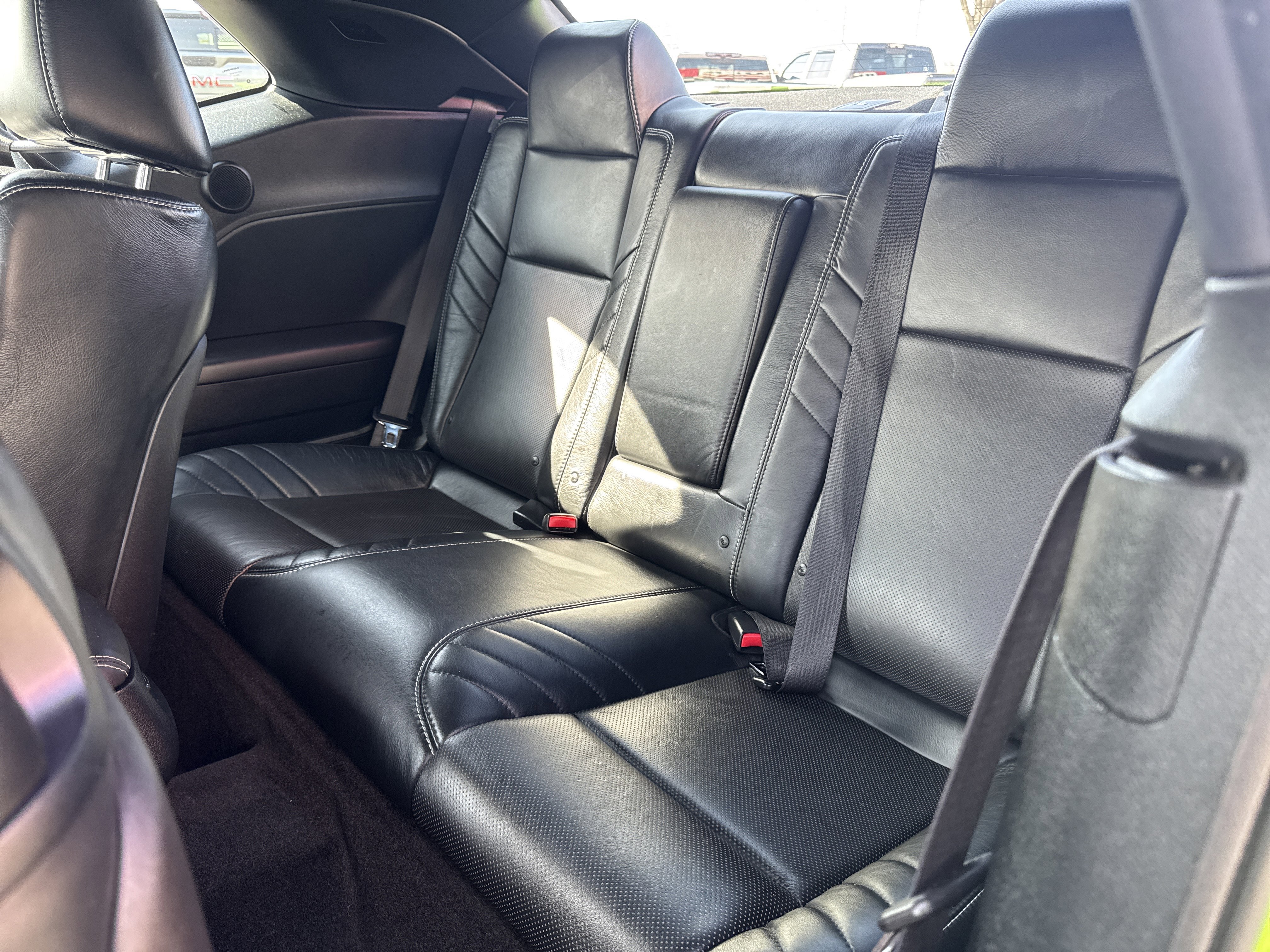 Used 2015 Dodge Challenger SRT Hellcat RWD image 28