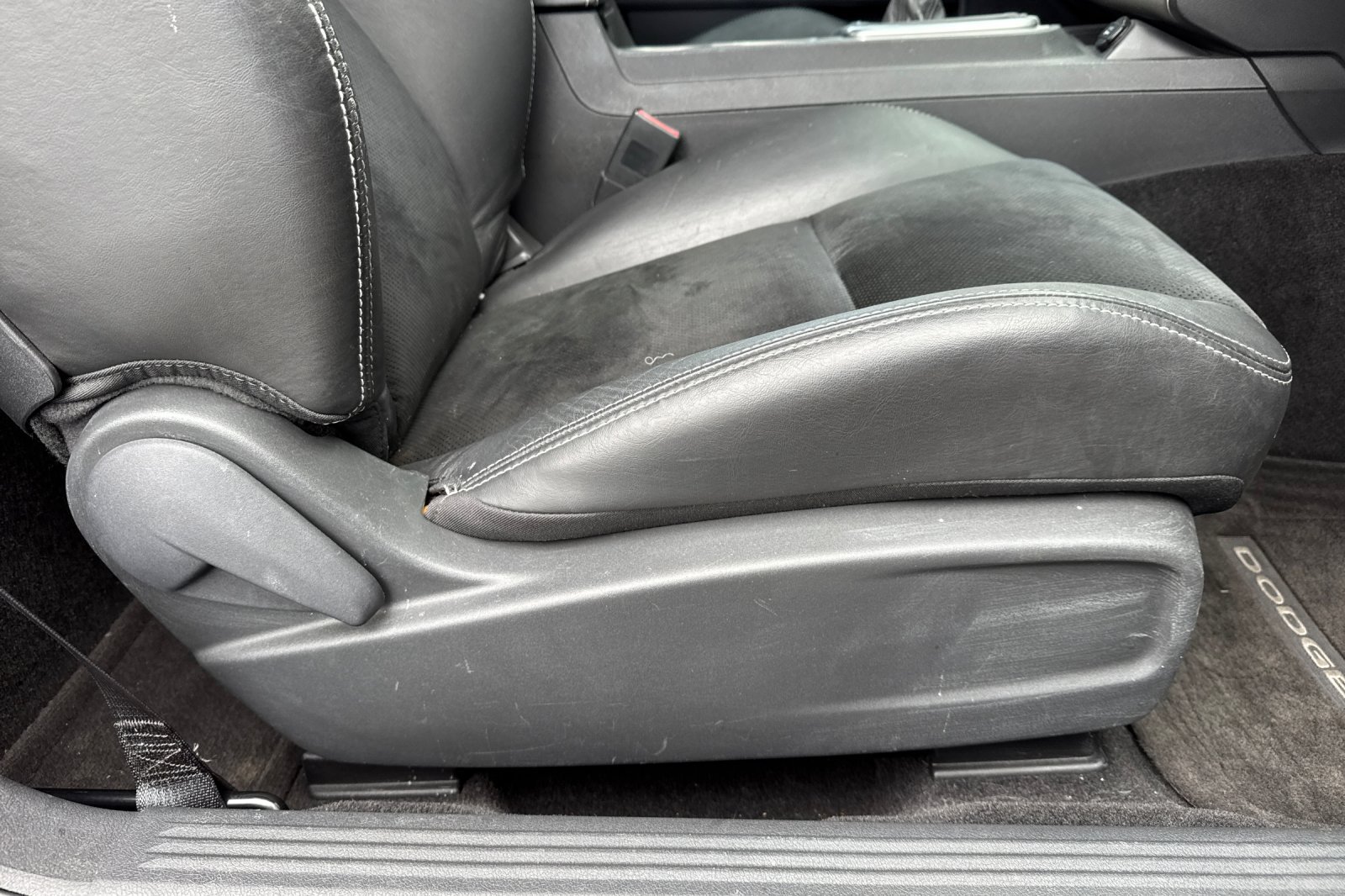 Used 2011 Dodge Challenger SRT8 w/ SRT Option Group II RWD image 22
