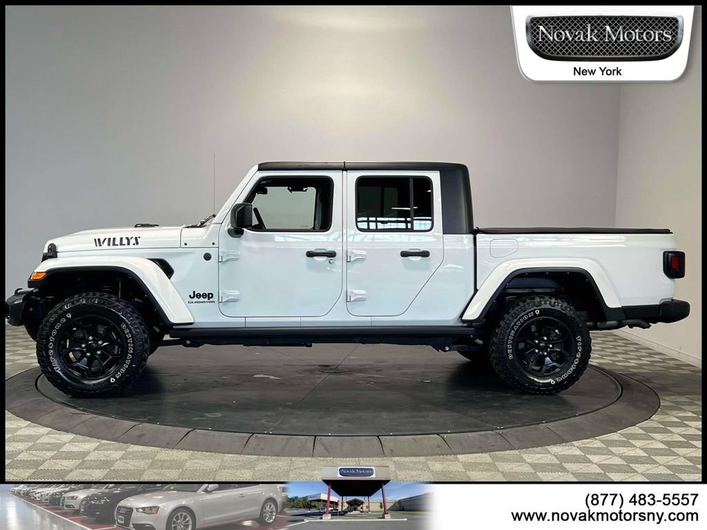 Used 2022 Jeep Gladiator Sport AWD/4WD image 5