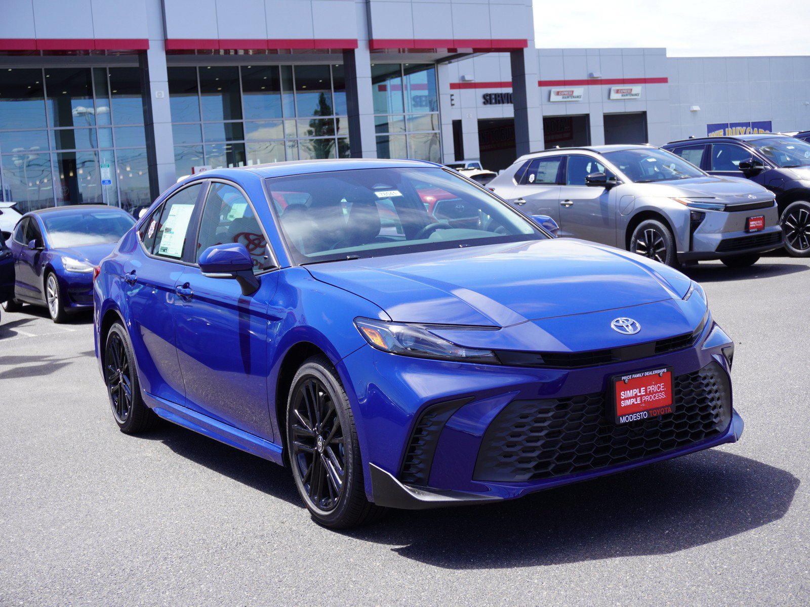 New 2026 Toyota Camry SE FWD video 1