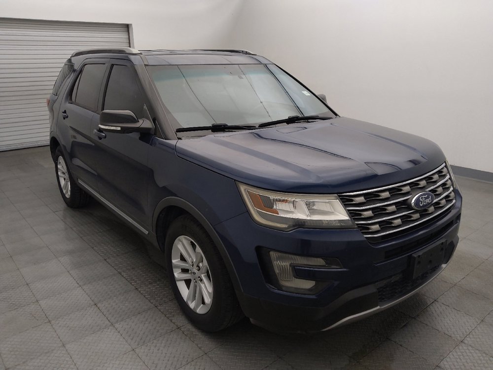 Used 2017 Ford Explorer XLT FWD image 13