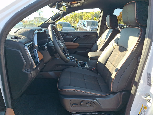 Used 2026 GMC Canyon AT4 AWD/4WD image 2