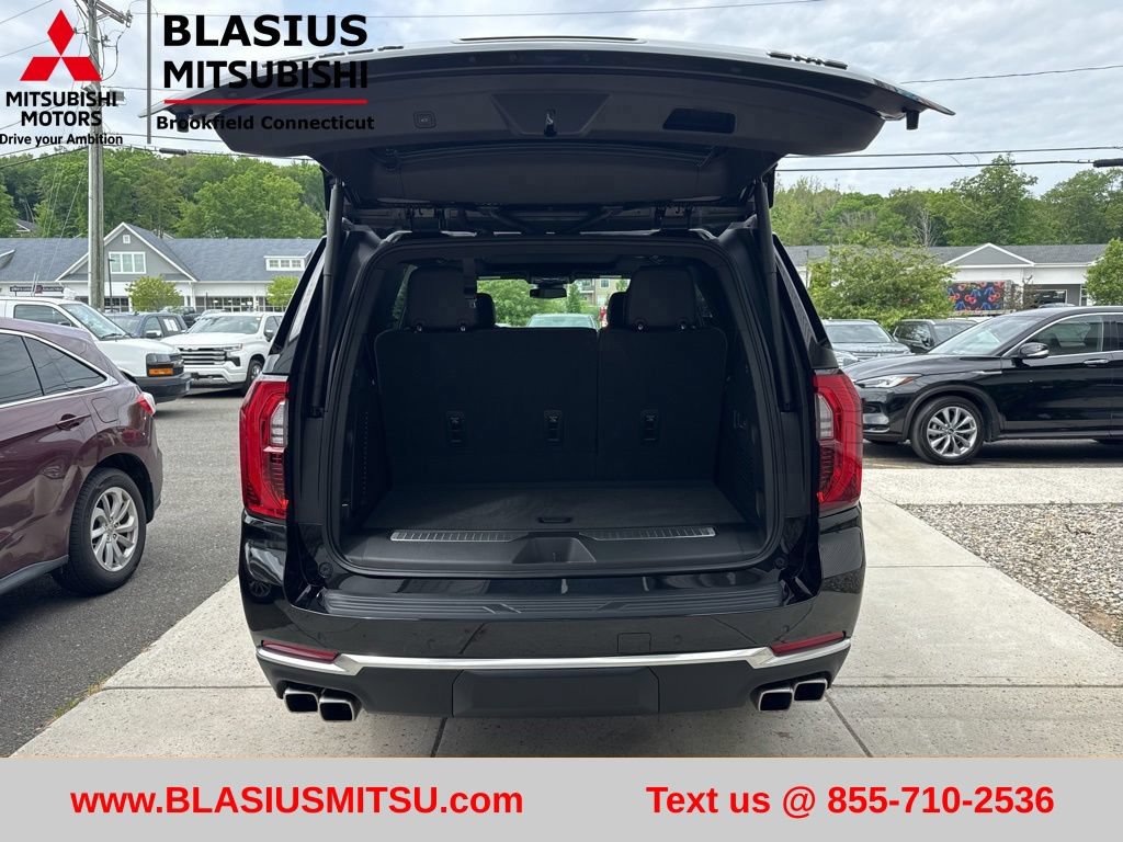 Used 2026 GMC Yukon Denali w/ Sun & Power Step Package AWD/4WD image 7
