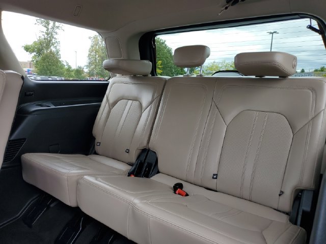 Used 2024 Ford Expedition Limited AWD/4WD image 35